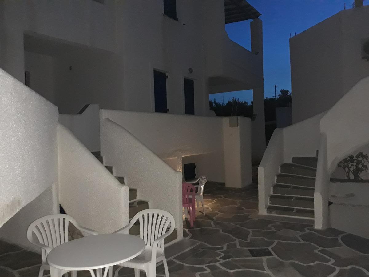 Appartement Holidays In Paros à Alikí Extérieur photo